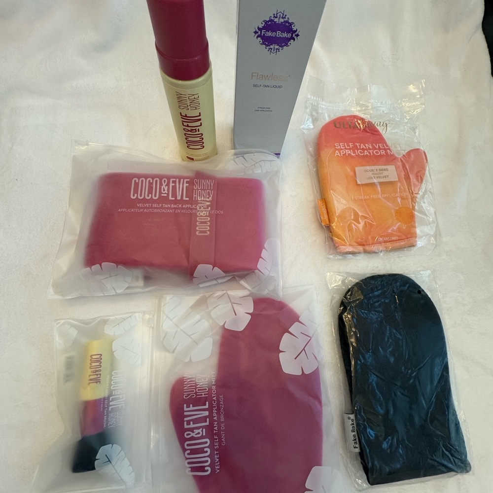 NWT-Coco & Eve Sunny Honey Bali Bronzing Foam,Velvet Back App, Mit, Kabuki Brush